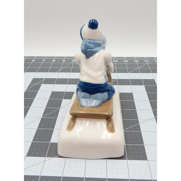 Porcelana De Cuernavaca Paul Sabastian Children Sledding Porcelain Figurine - Picture 4 of 10